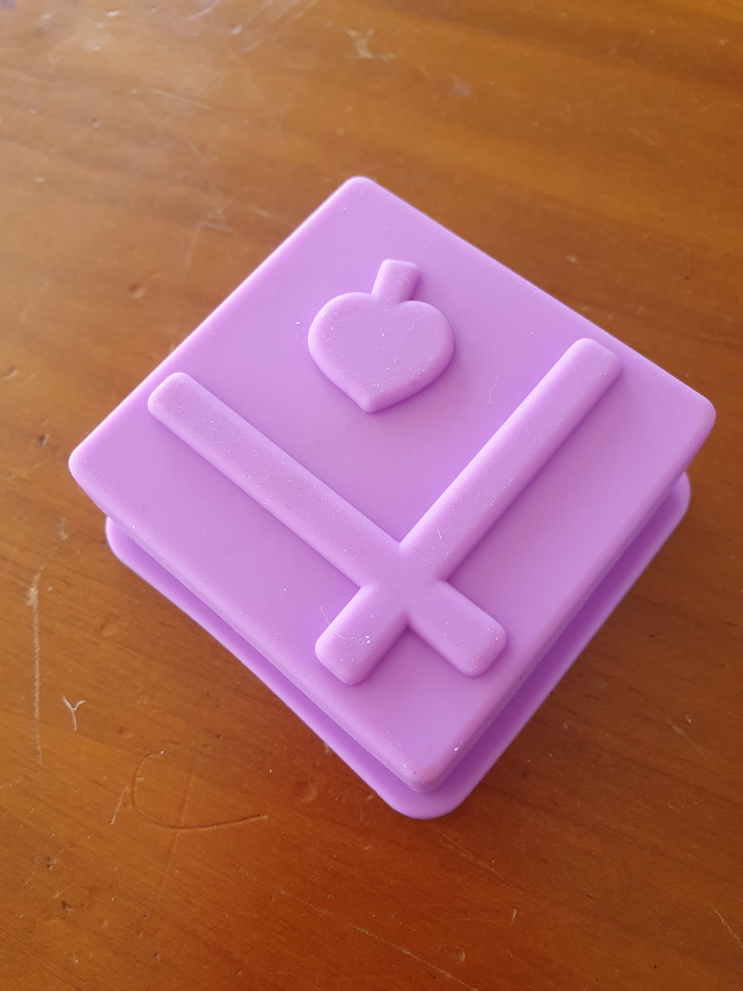 Single cavity soap mould